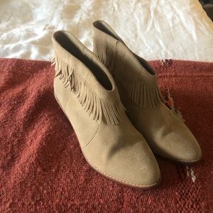 Joie fringe Makena booties